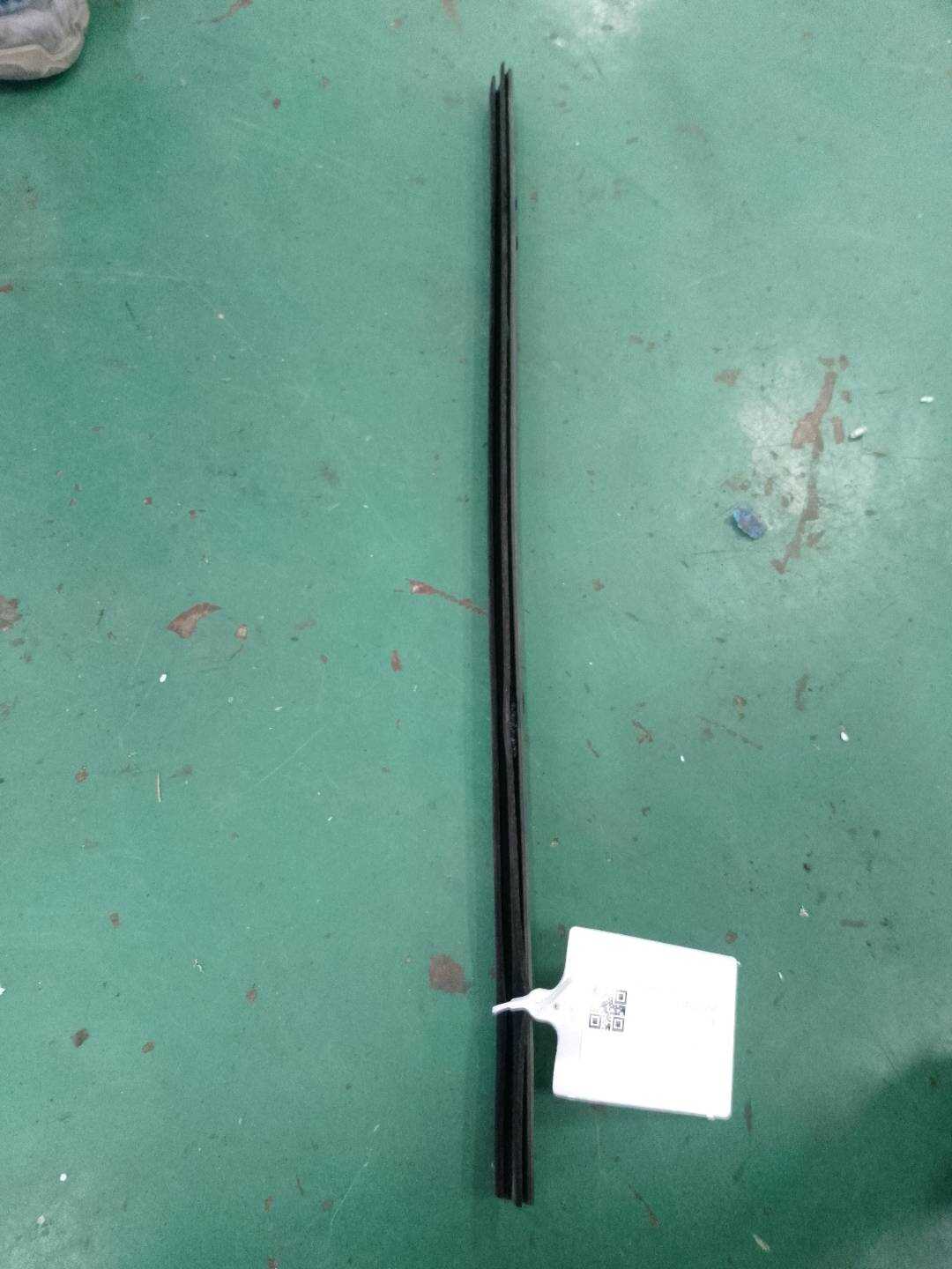 82835EW800 Rear Door Window Molding (Left Inner)