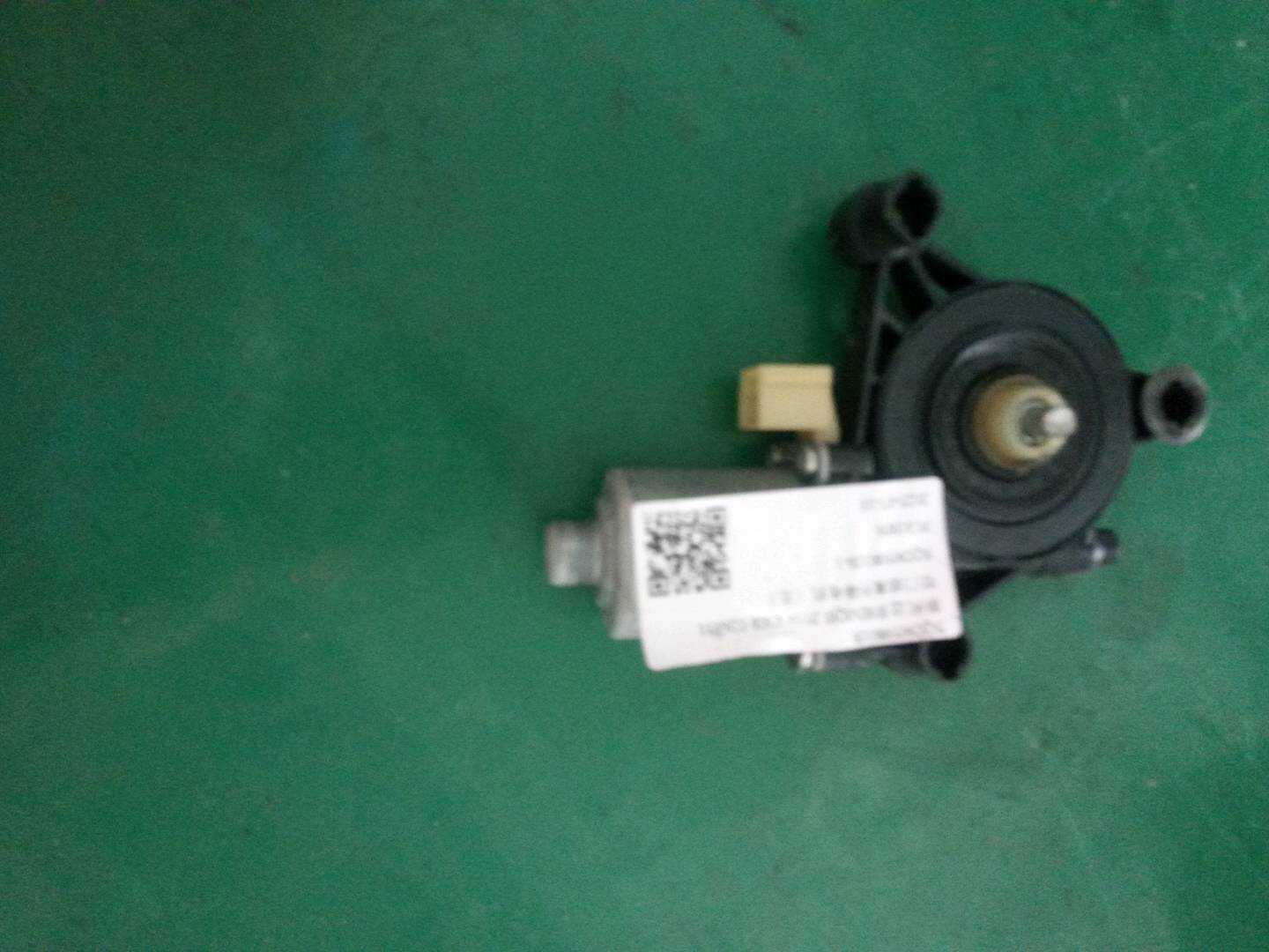 5QD959801B 前门玻璃升降电机(左)
