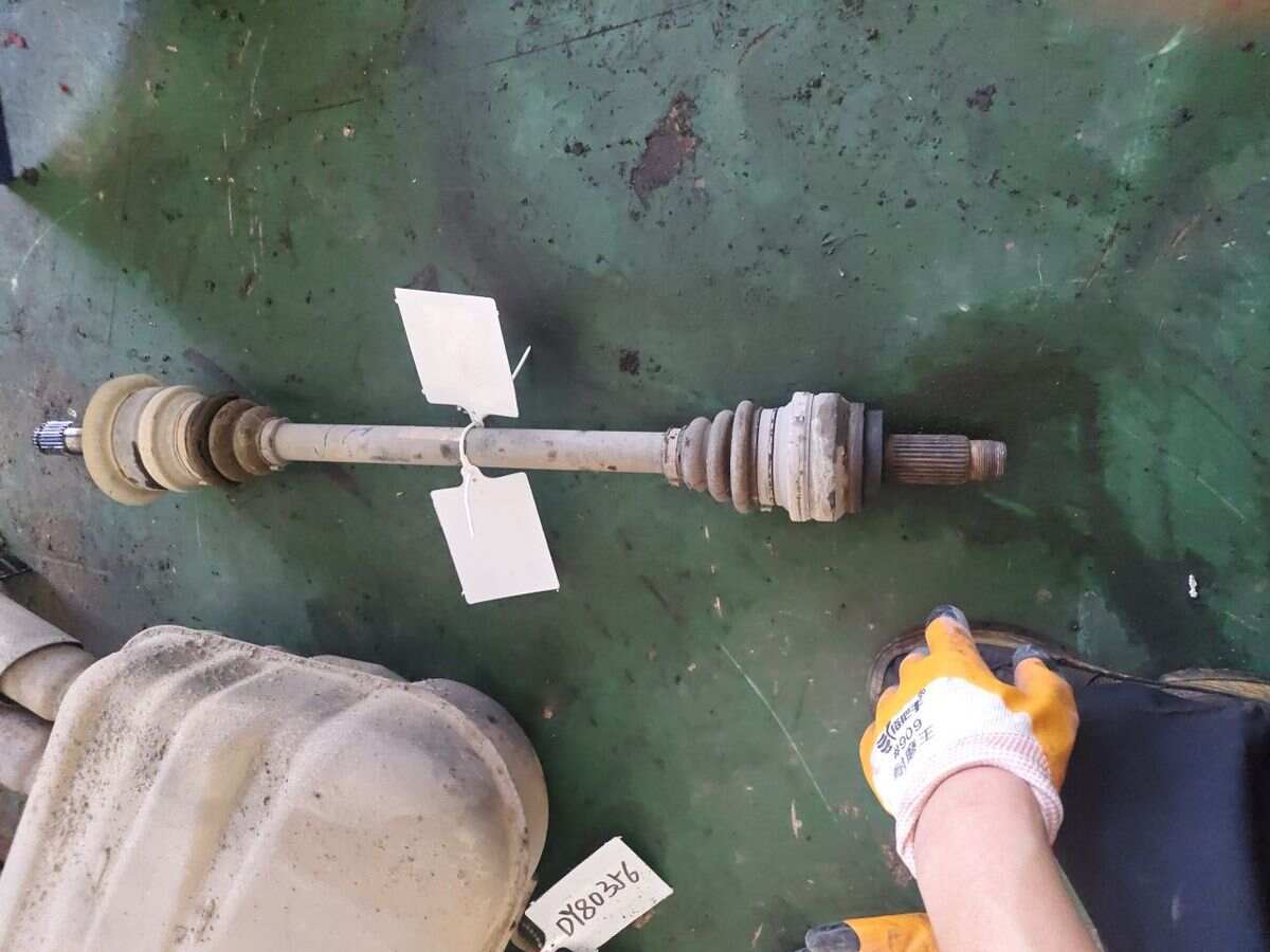 33207630183 Rear Axle Shaft, Left