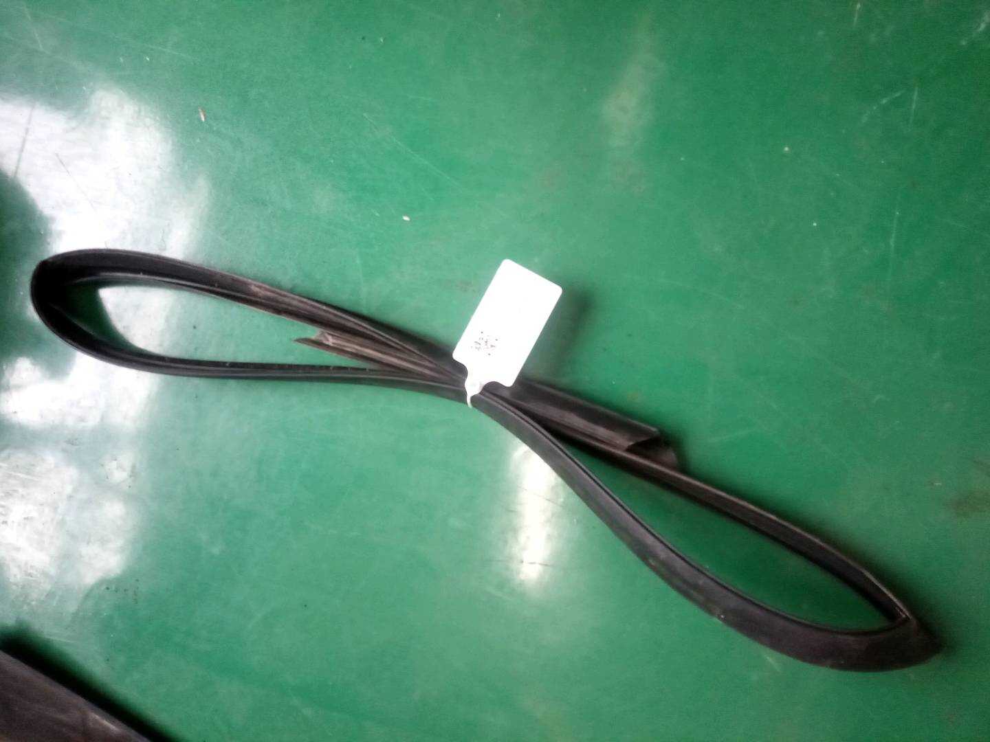 51337305627 前门玻璃绒槽(左)