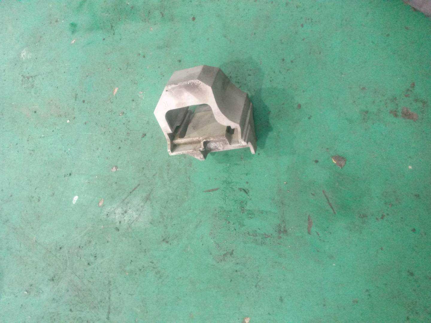 17117807186 水箱支架（右下）