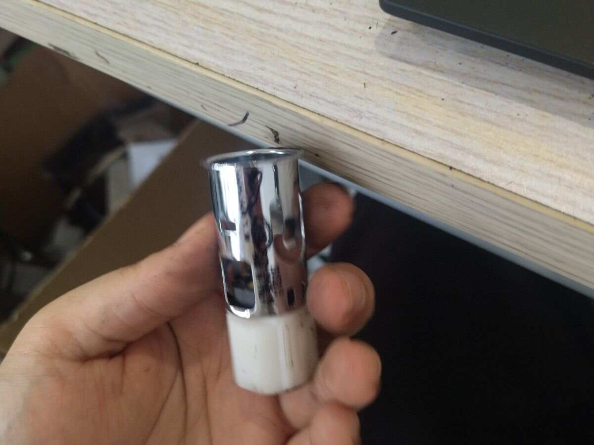 XR857856 Cigarette Lighter Base