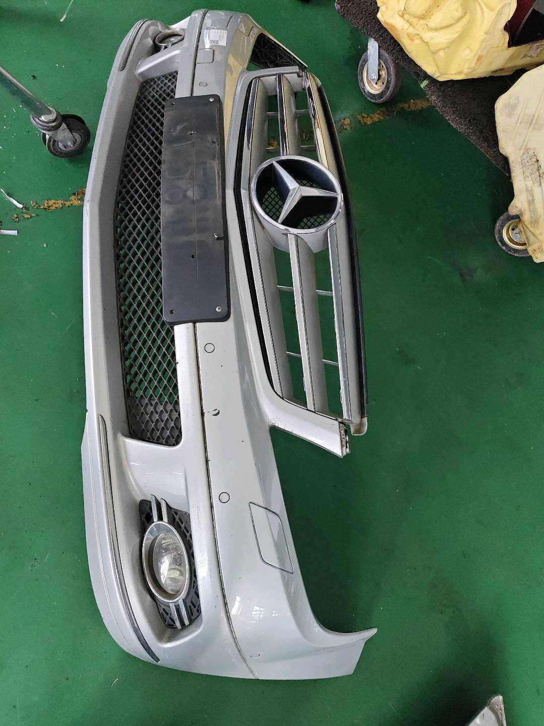 A2048801040 前保险杠皮