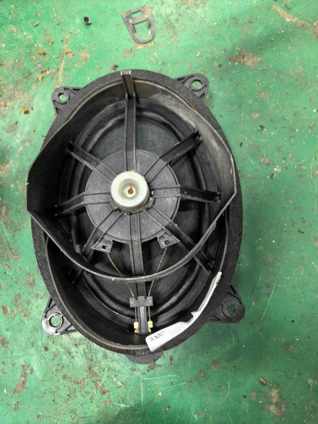 862E195 前门扬声器(左)