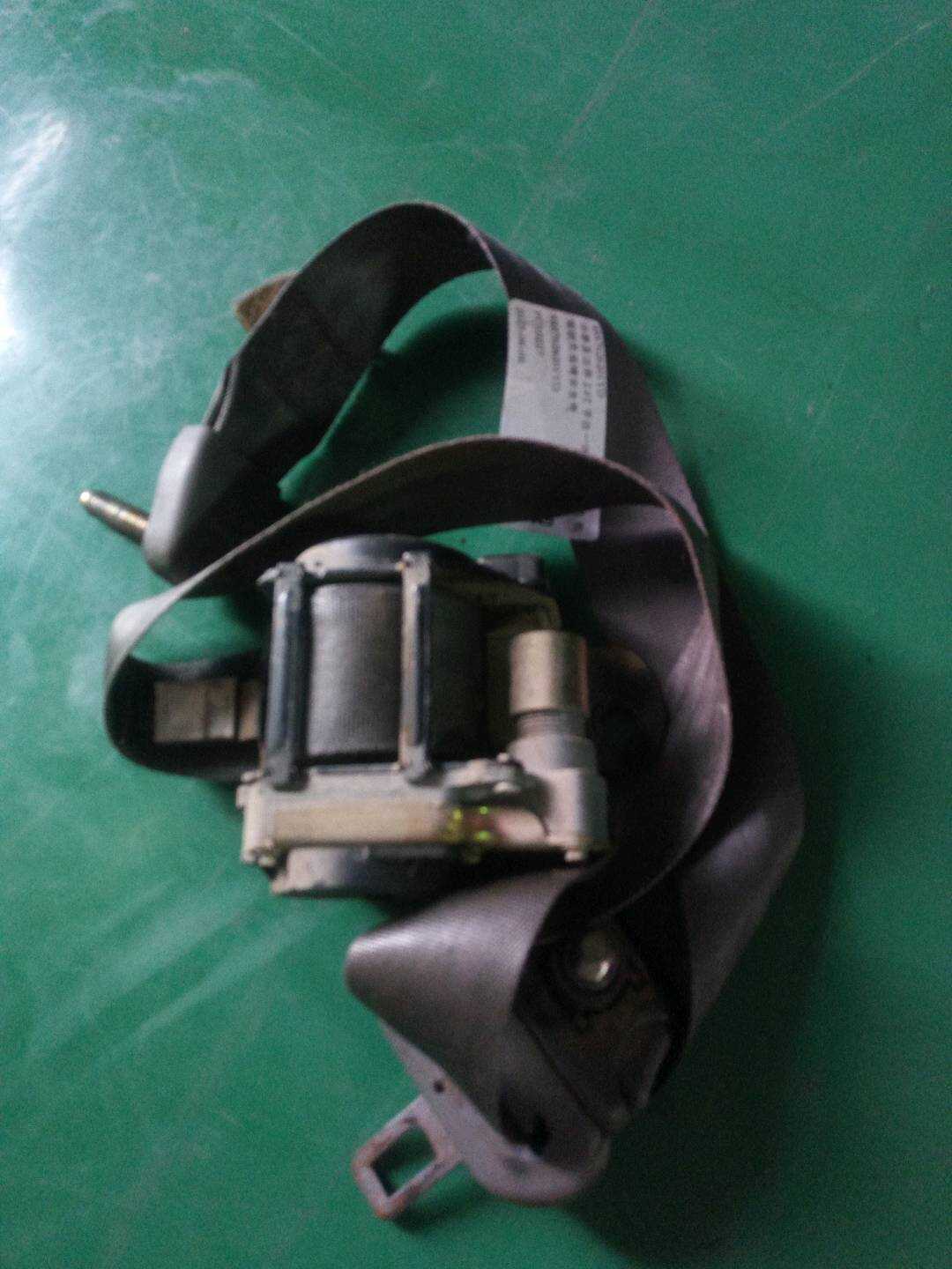 8887026201YD Driver Seat Belt