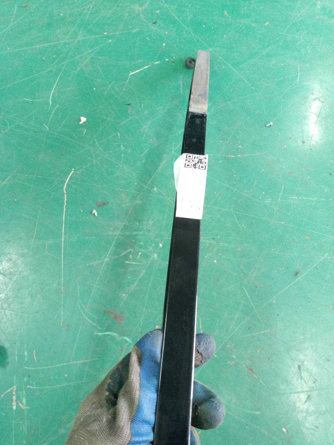 51357187212 后门窗框外饰板(右中)