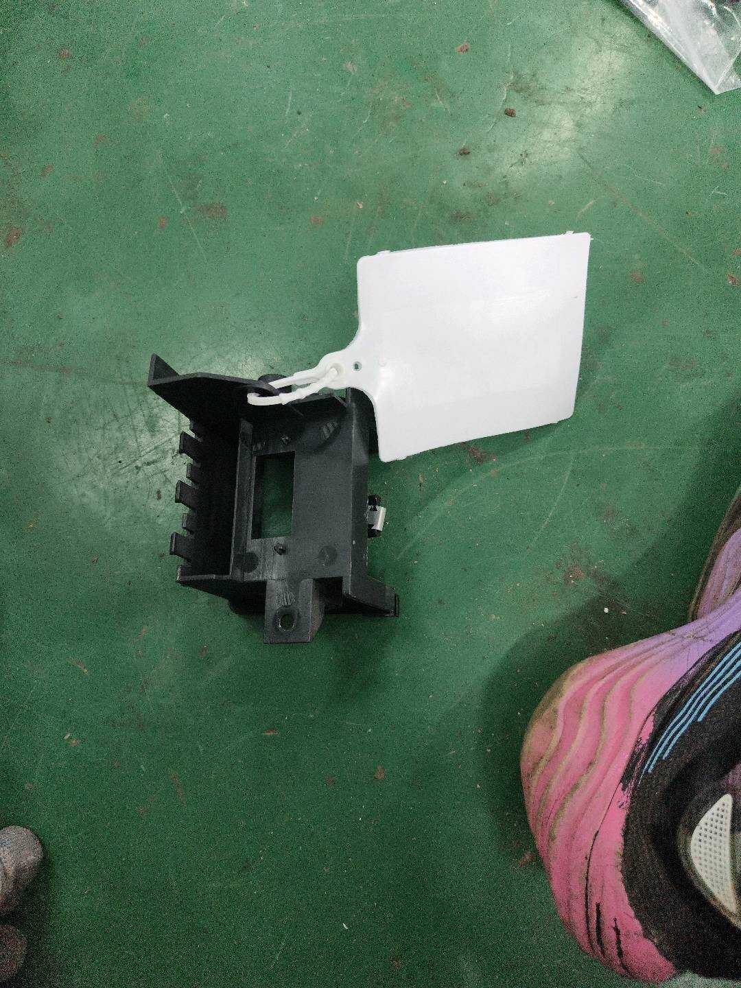4L0898632A 靠背解锁卡子