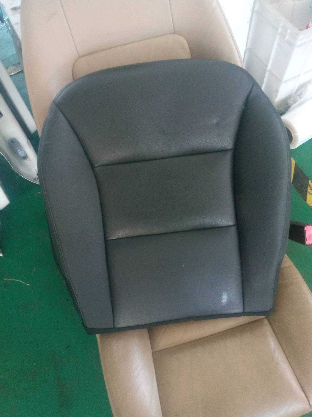 A2469102303 副驾驶员座椅底座软垫
