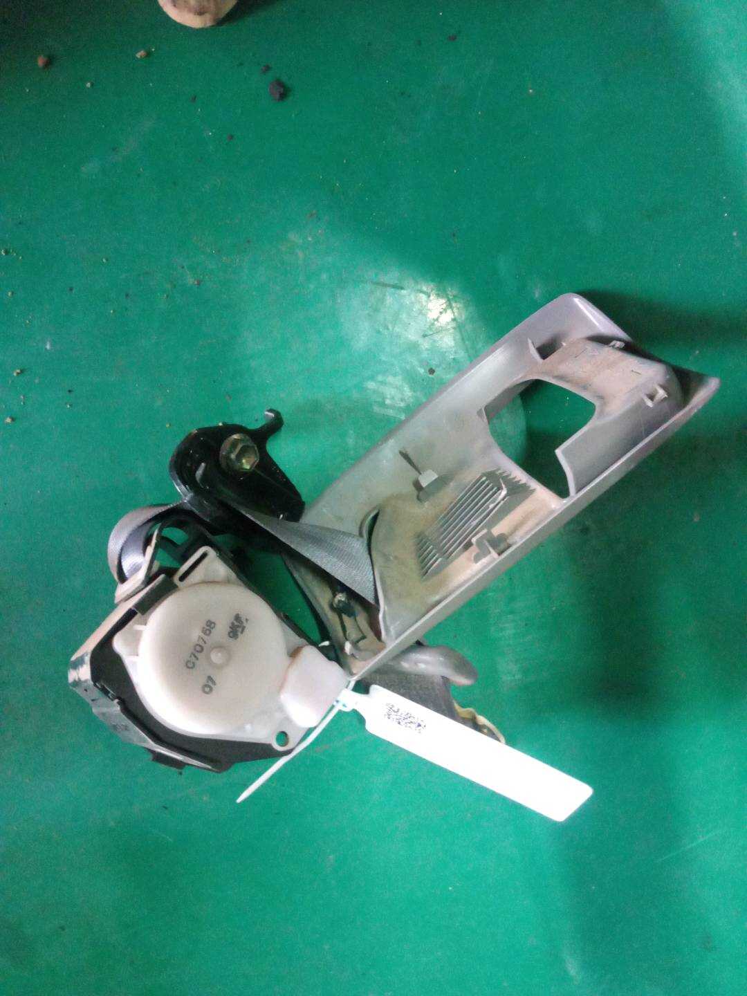 7332060061B0 后三排座椅安全带(中)