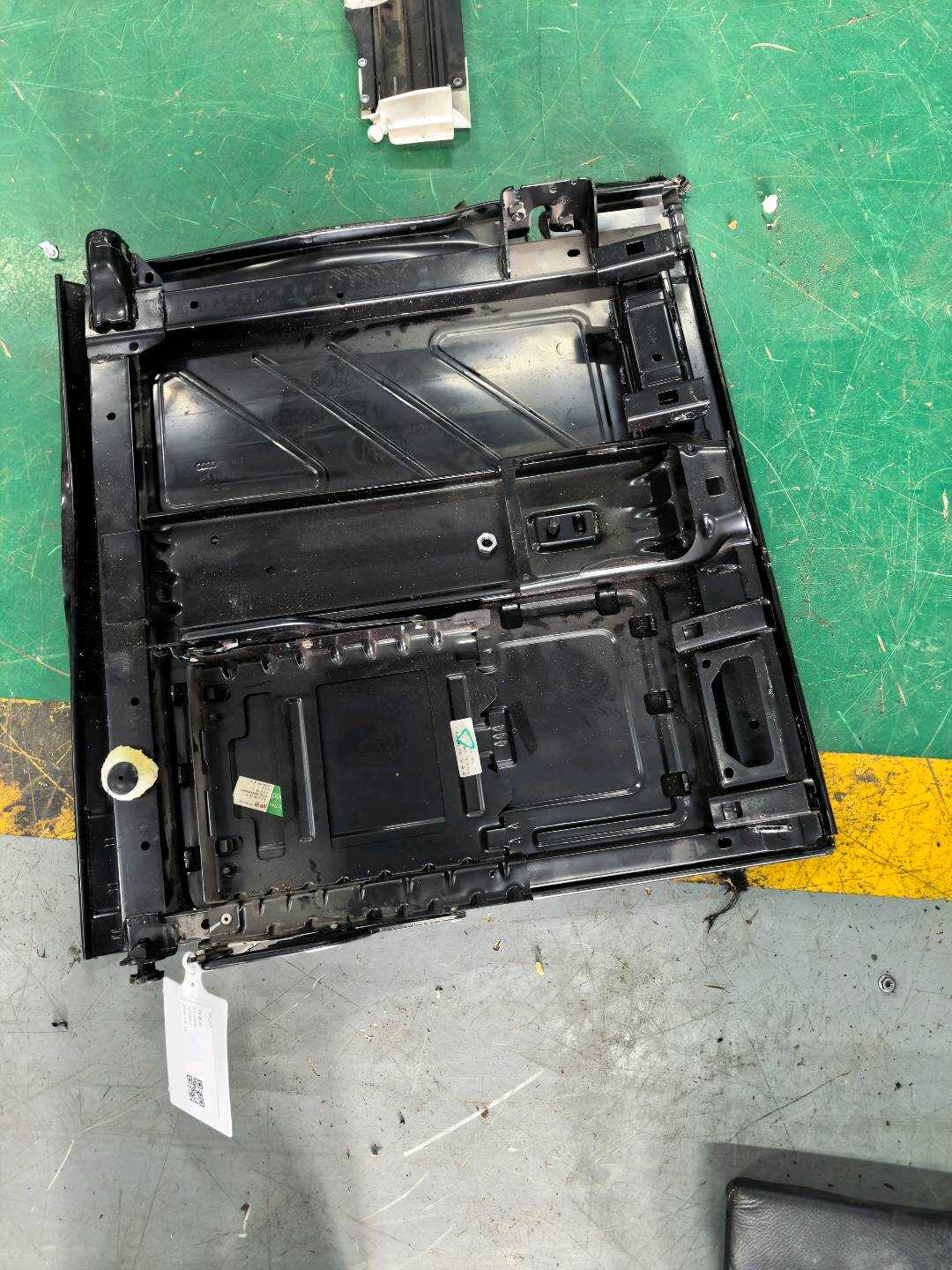 8KD885502 Rear Seat Backrest Assembly, Right