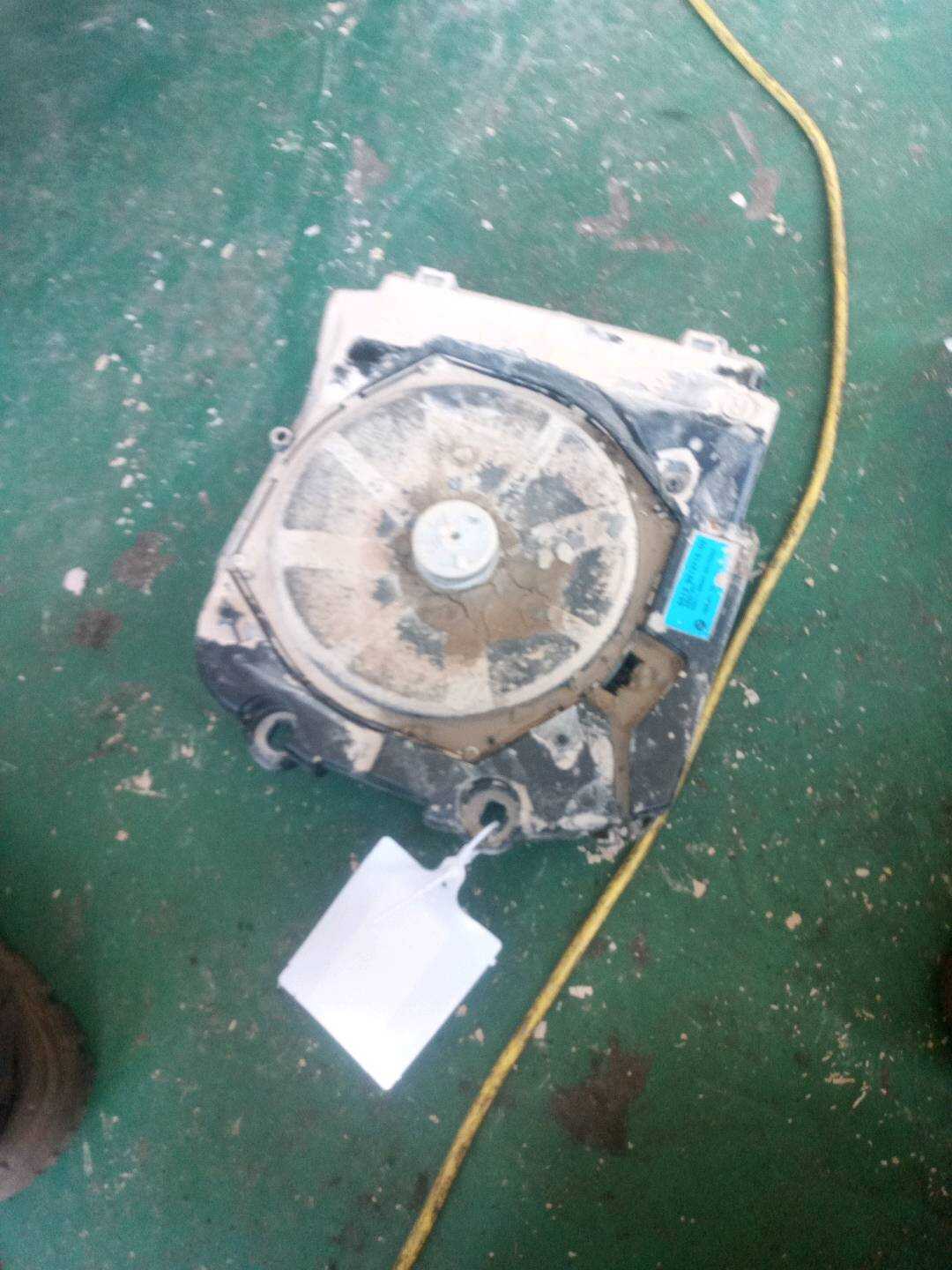 65139315646 中央低音扬声器(右)