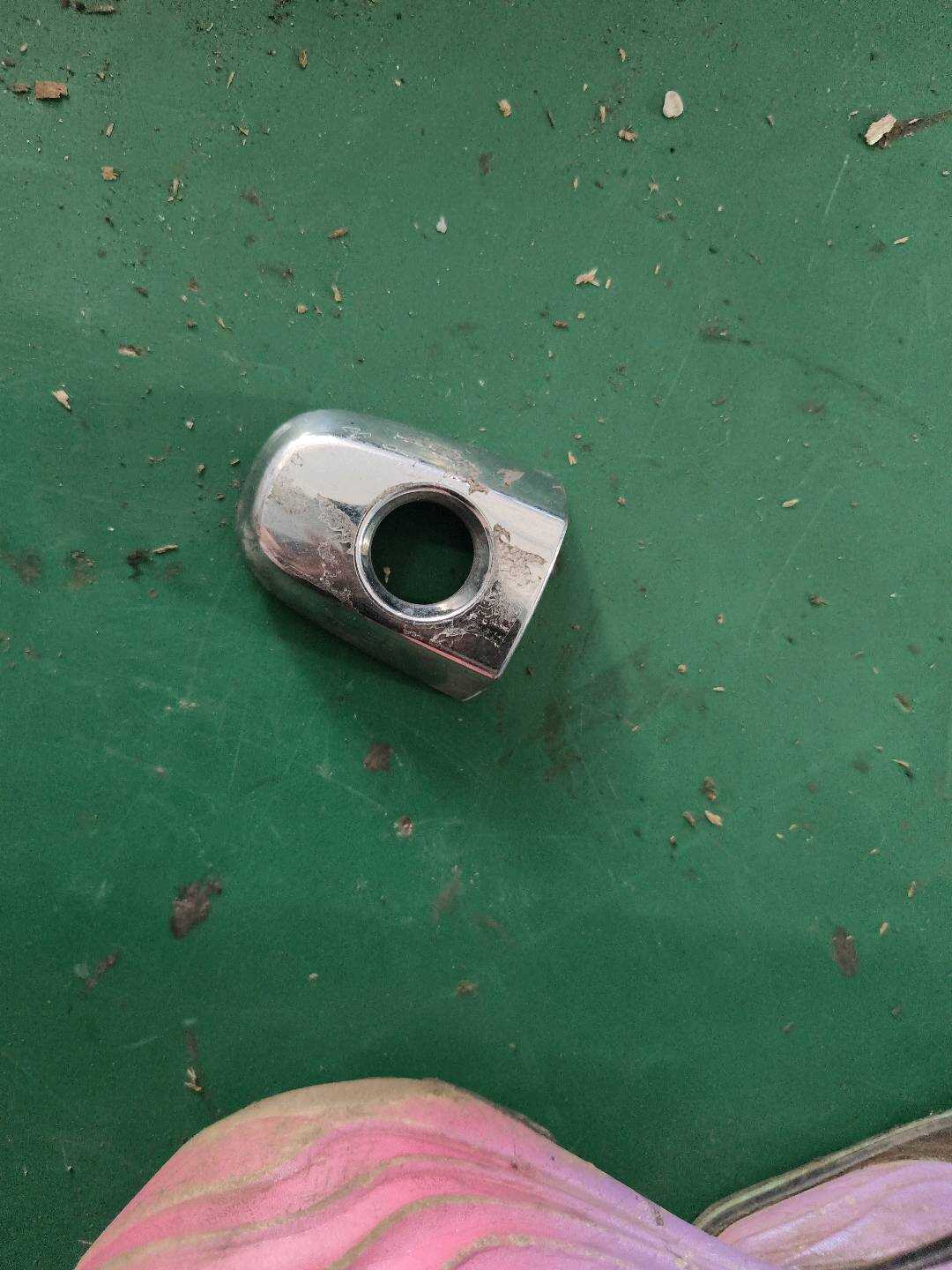 6921702130 前门外拉手饰盖(右)