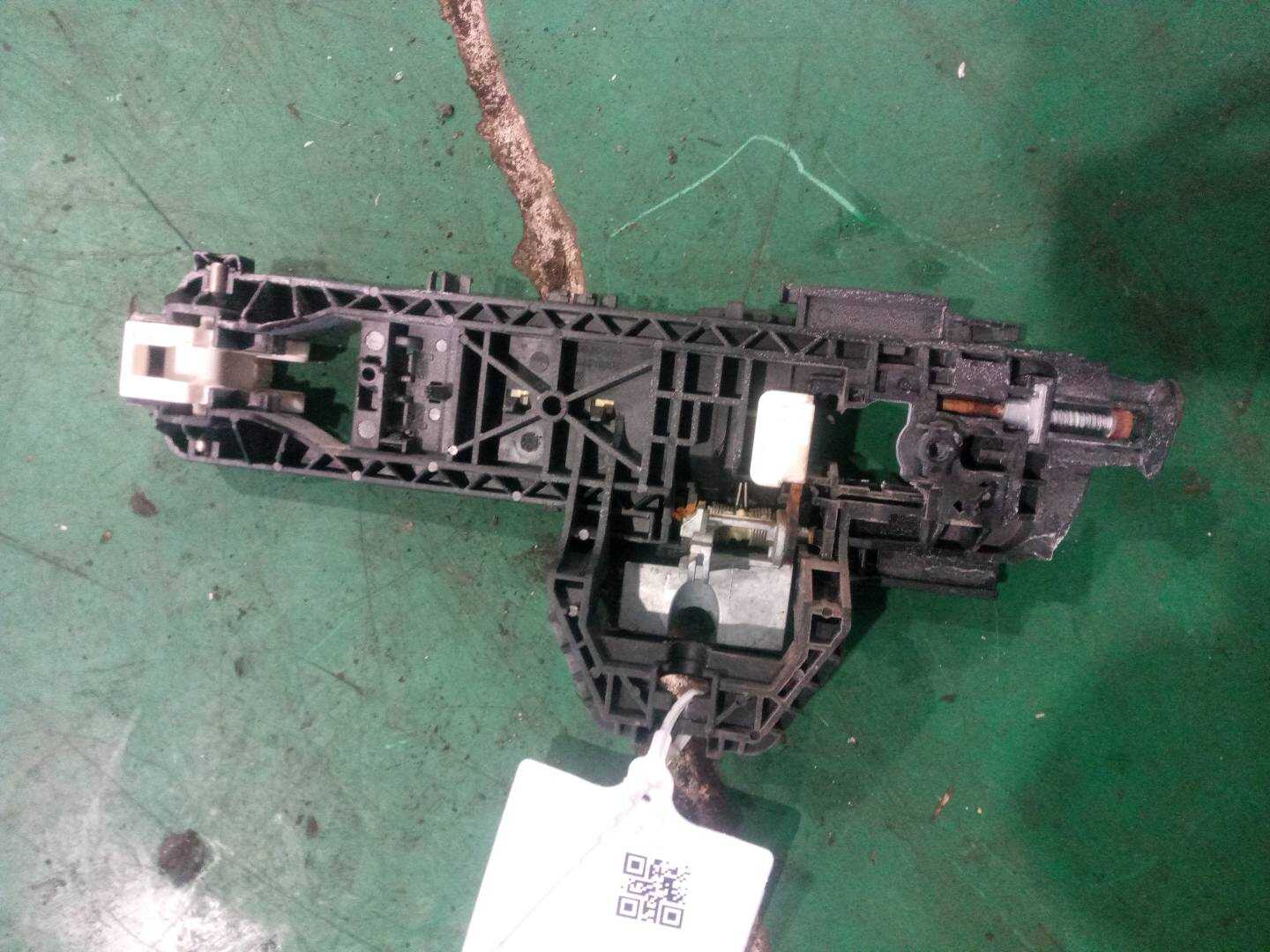 A2047603200 后门外拉手固定框(右)