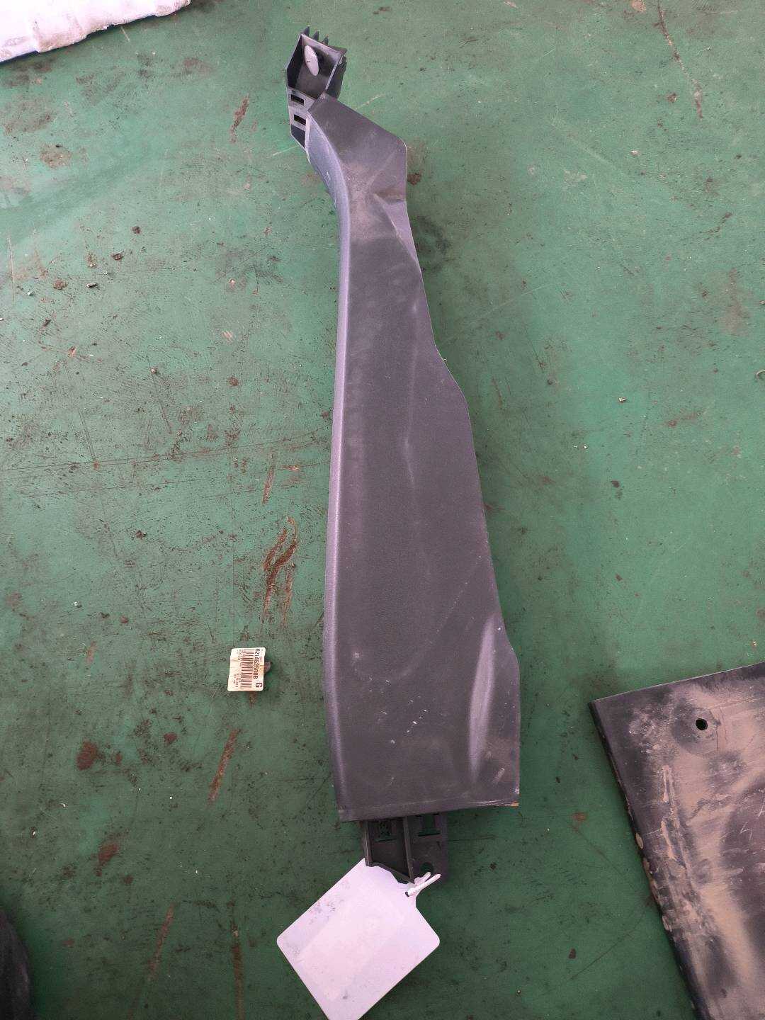 96747329ZD C柱内衬(左下)
