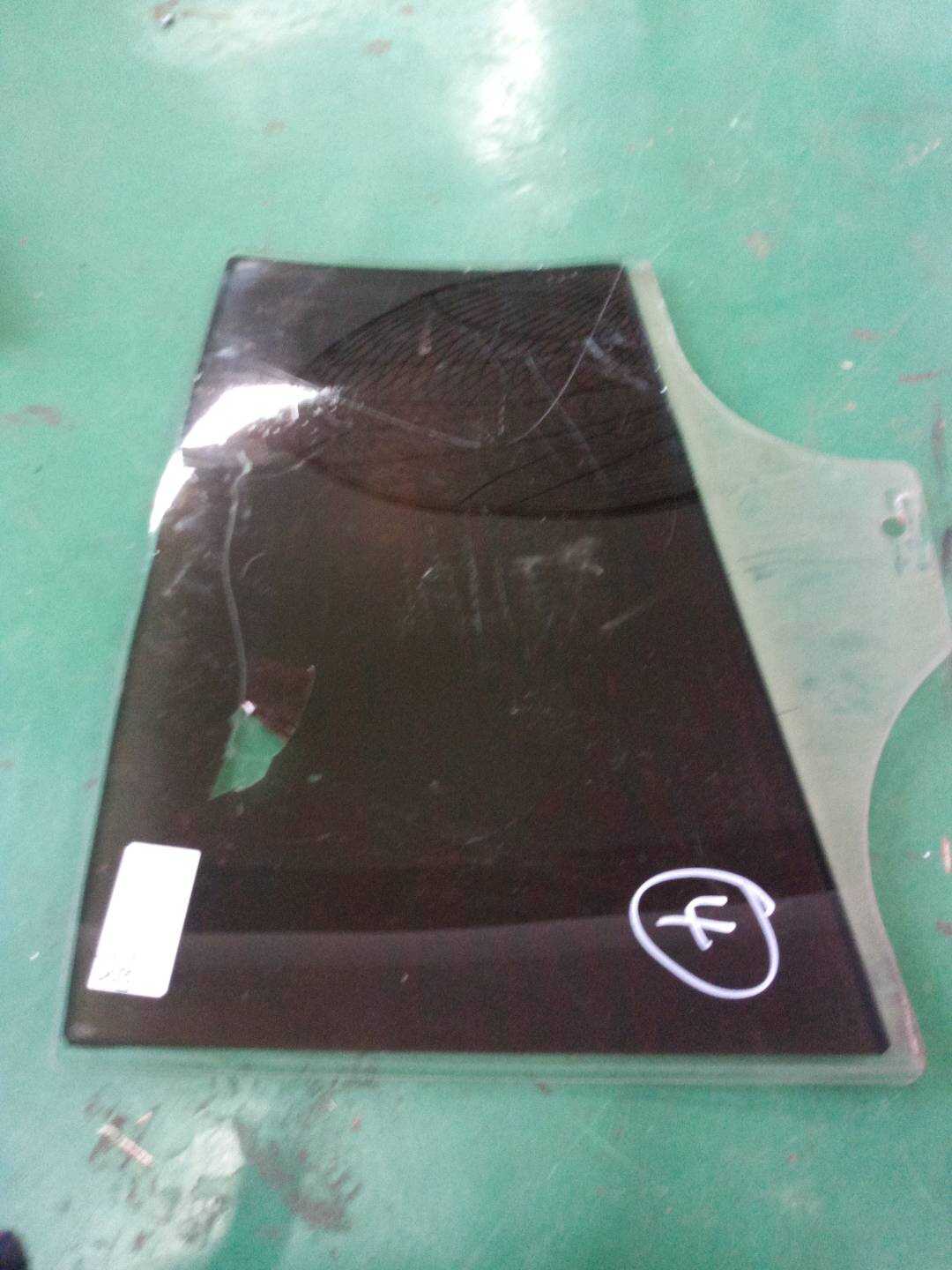 51357179604 后门玻璃（右）