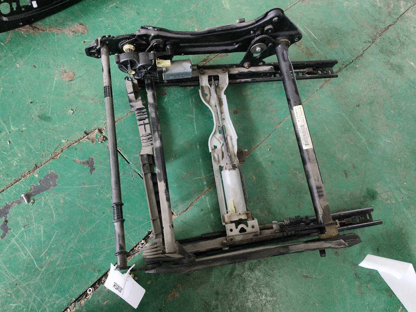 A2049104236 Passenger Seat Track