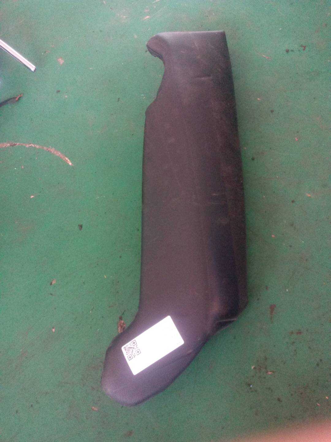 8WD885704 Rear Seat Backrest Side Cushion, Right