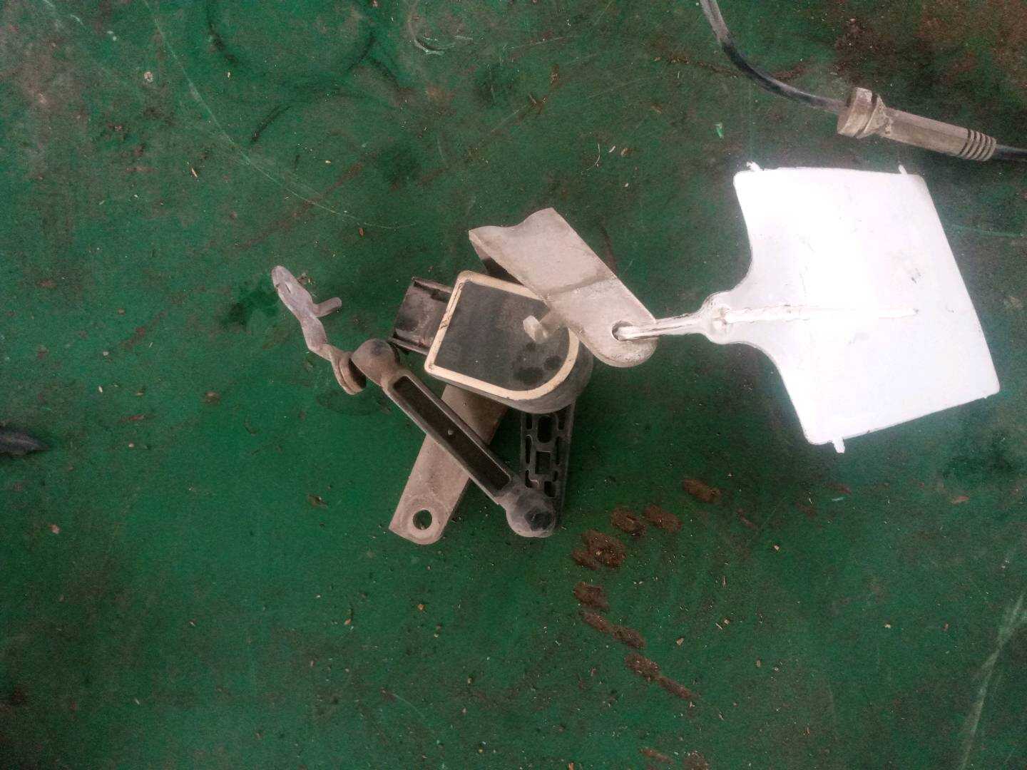 37146873098 车身高度传感器连杆(右后)