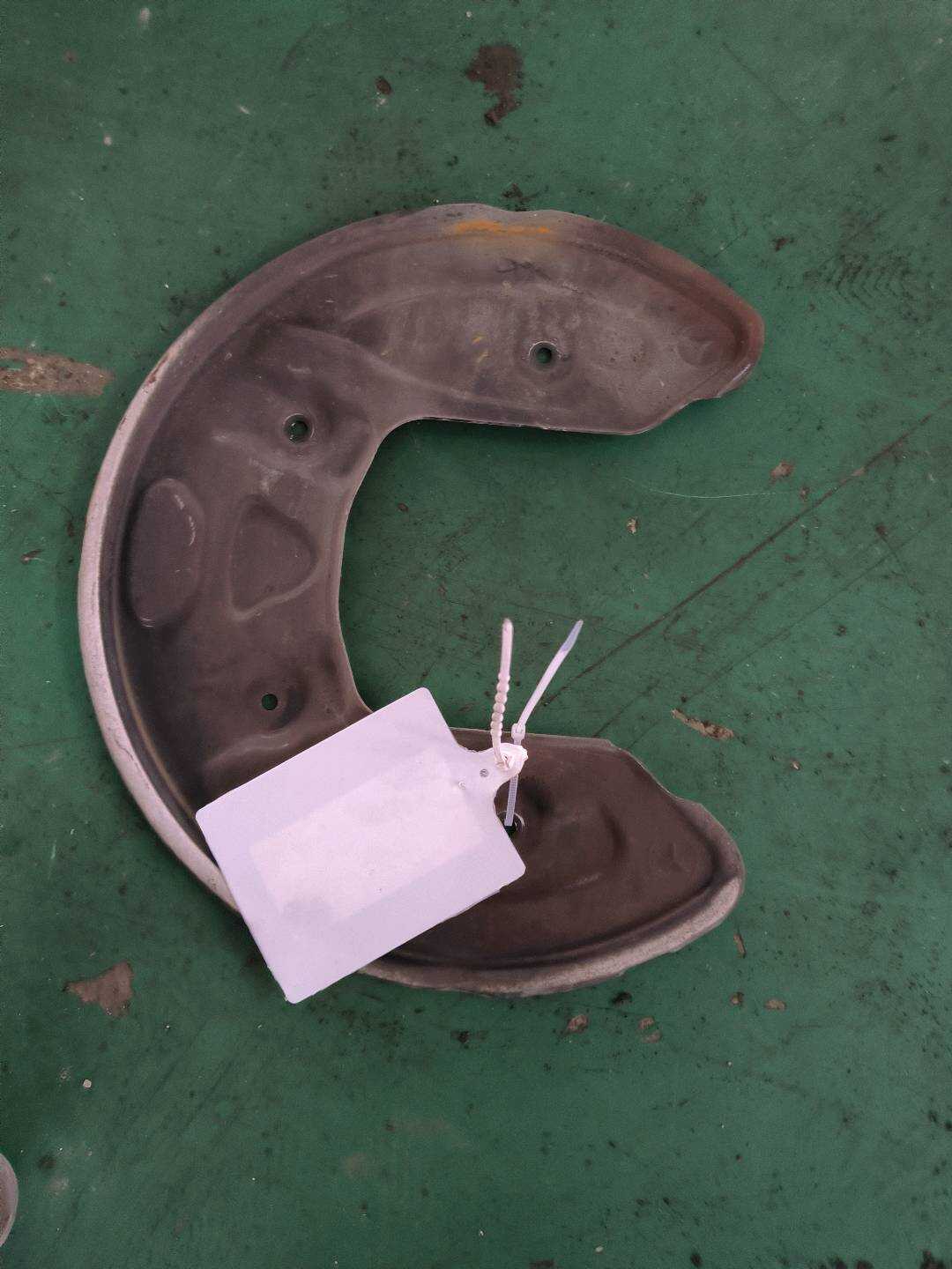 A0004230100 后制动器挡板(右)