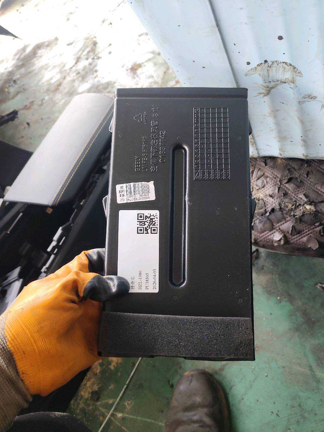 8028025200 左后吹脚风道