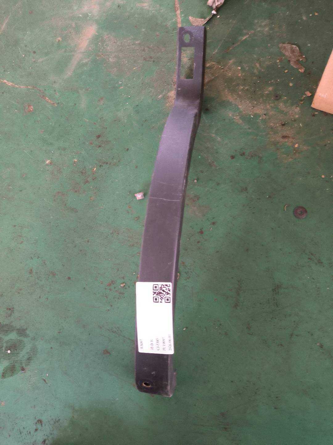 9805791580 尾盖铰链饰盖(左)