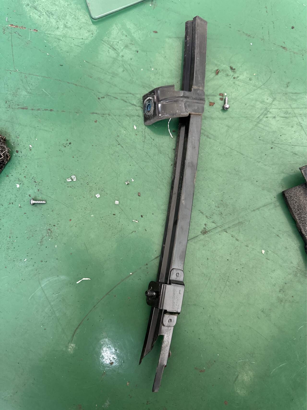 10155437 Rear Door Glass Rear Run Channel Assembly