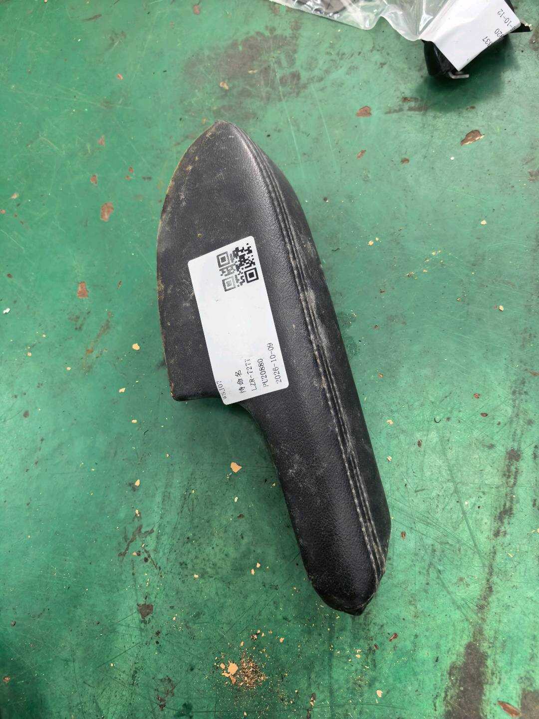 83702TL0G22ZA 后门扶手(右)