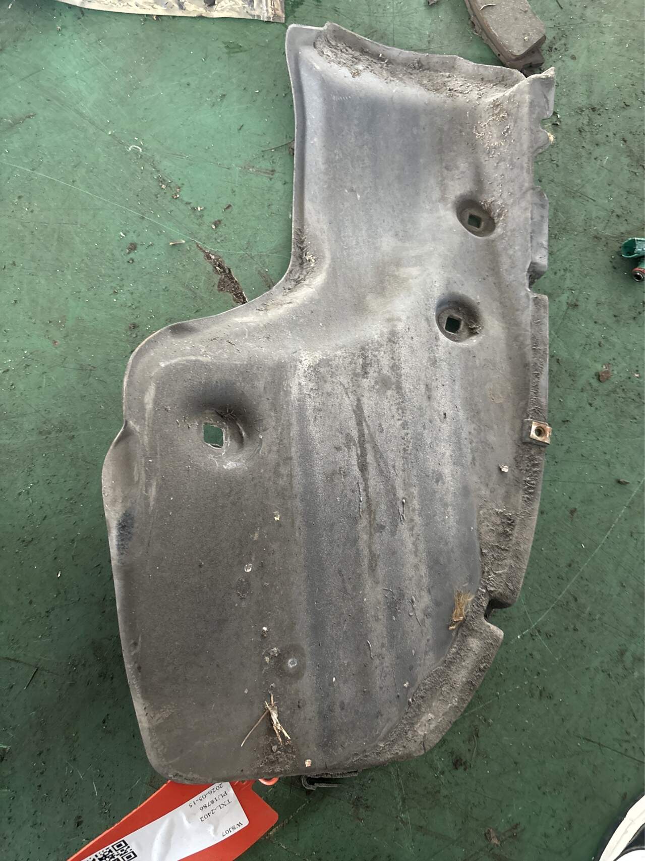525920R020 Rear Bumper Side Seal, Left