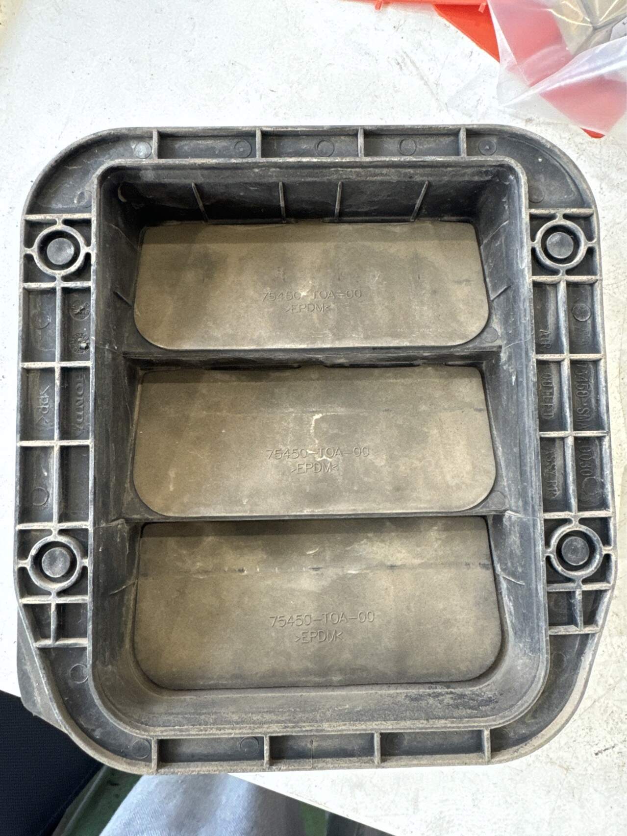 75450T0A000 后保险杠通风口(左)