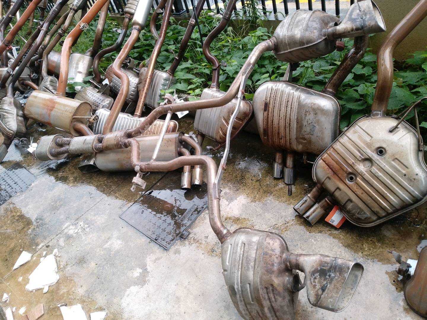 97011191222 排气管(右后)