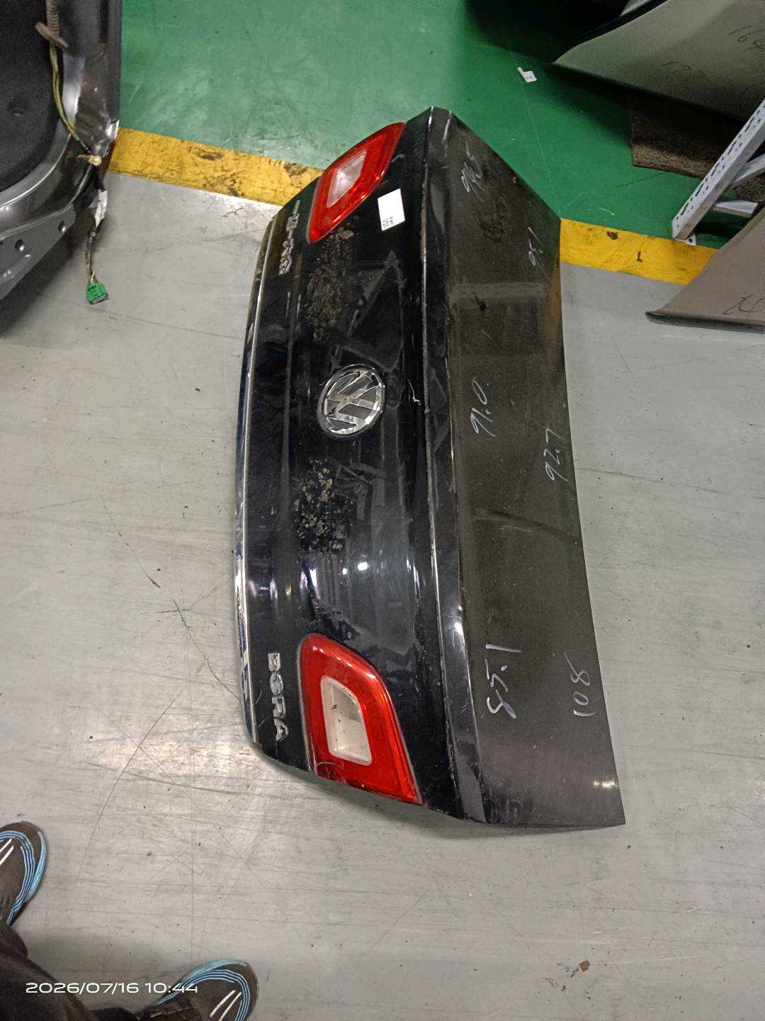 L18G827025B Trunk Lid
