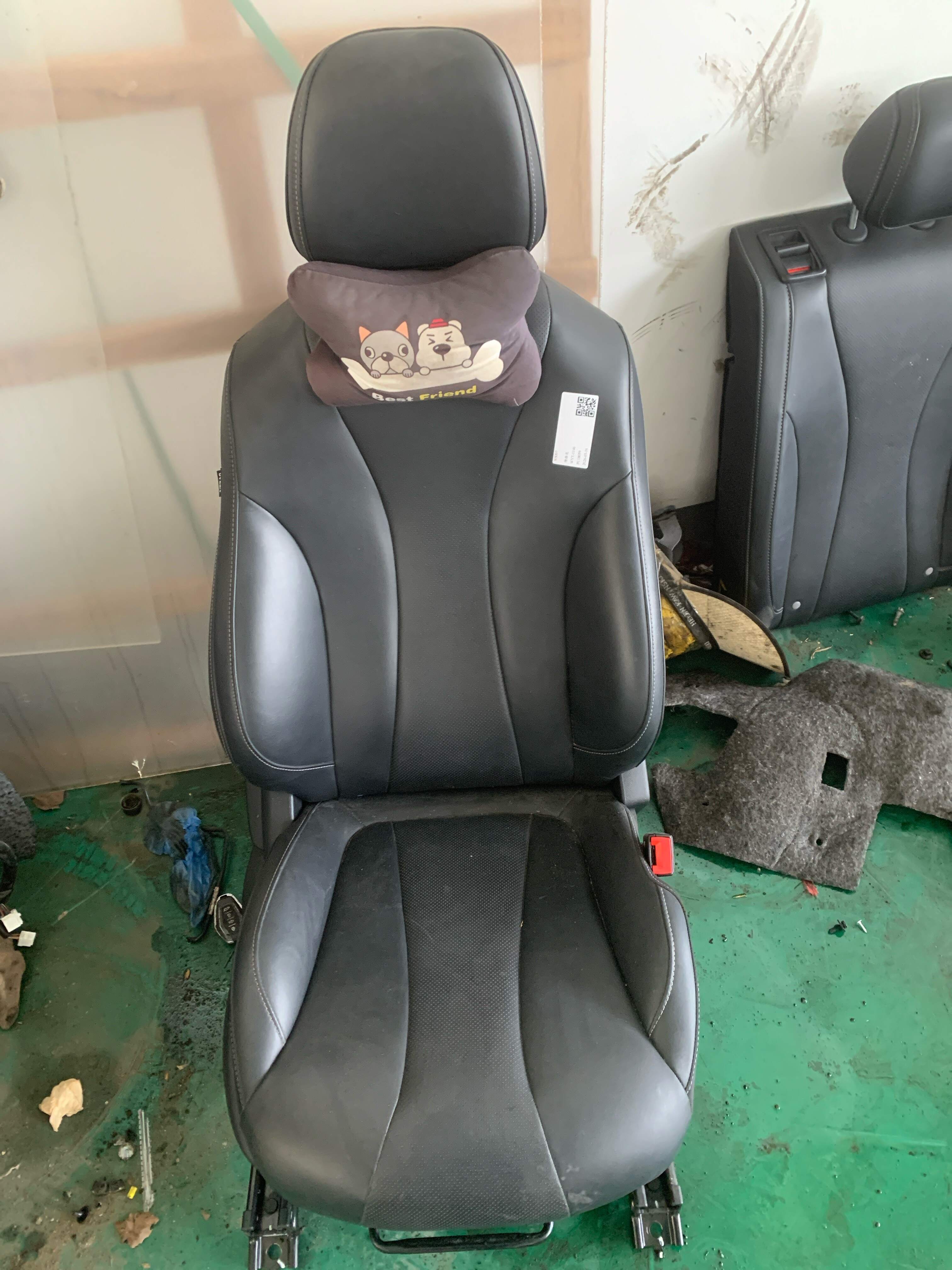 10582618PHD 副驾驶员座椅总成