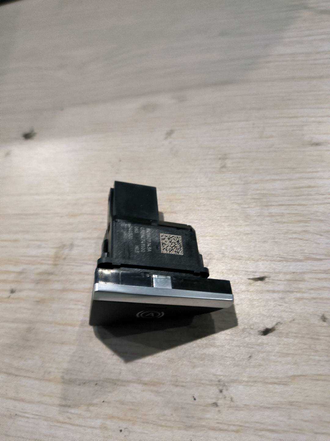 8W1927143A 开关,用于下坡辅助系统