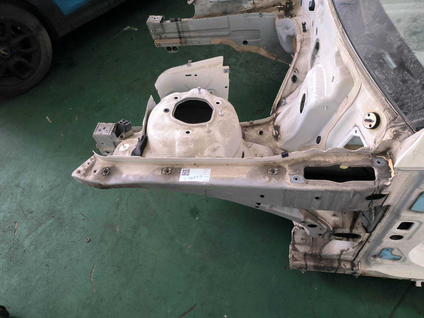 A2126203300 前轮罩板(左)