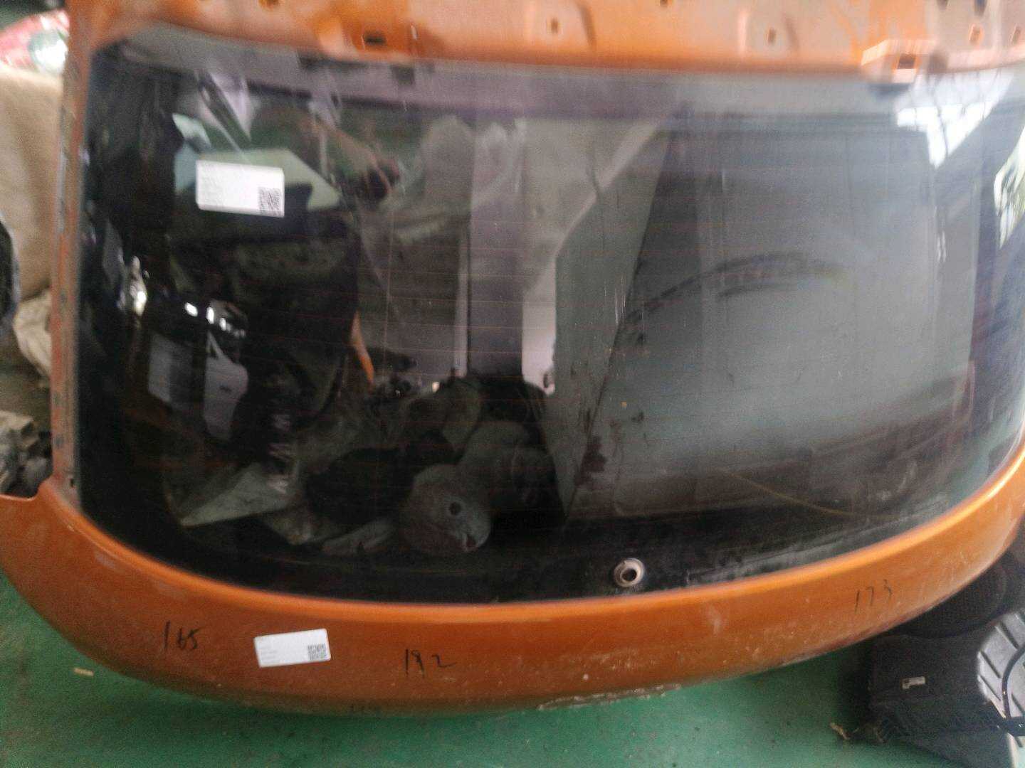 8UD845501 后风挡玻璃