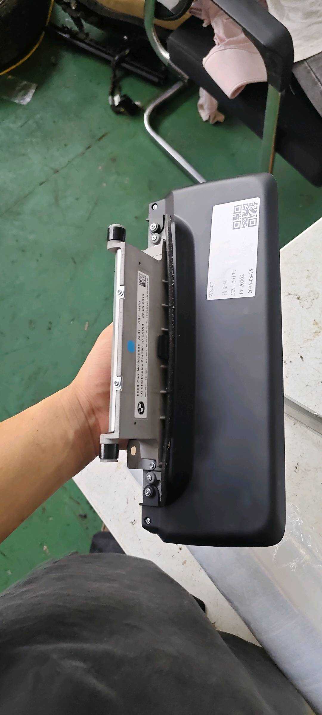 65505A065D5 仪表台中央显示器