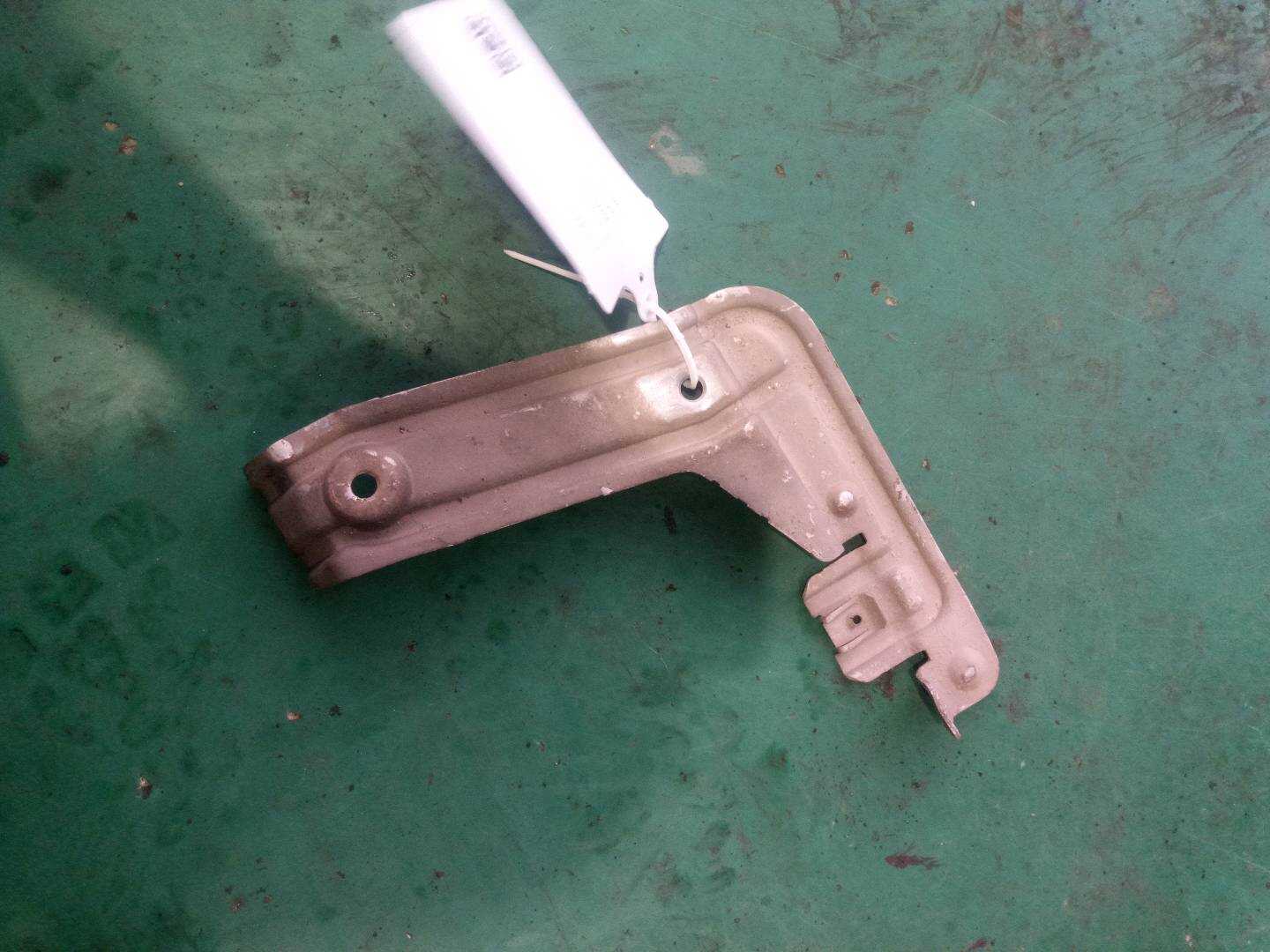 51717152821 Bracket