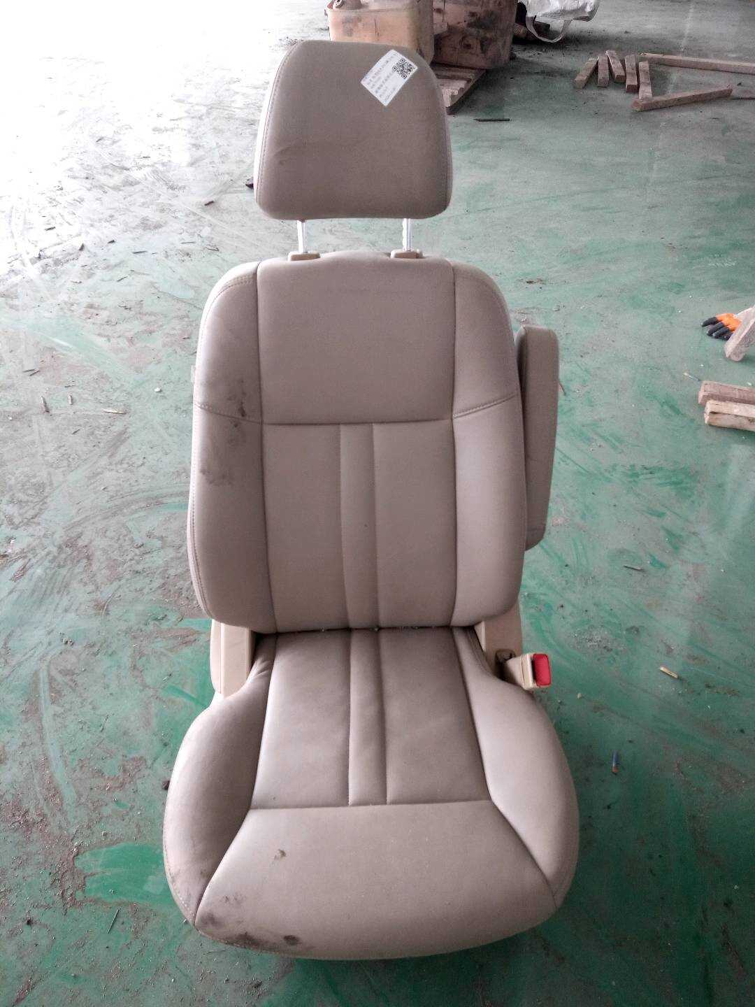 90873100 副驾驶员座椅总成
