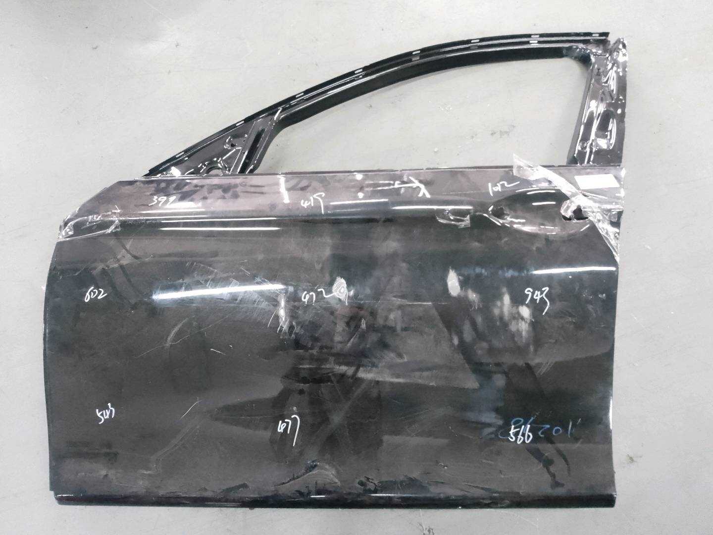 41009628753 前门壳(左)