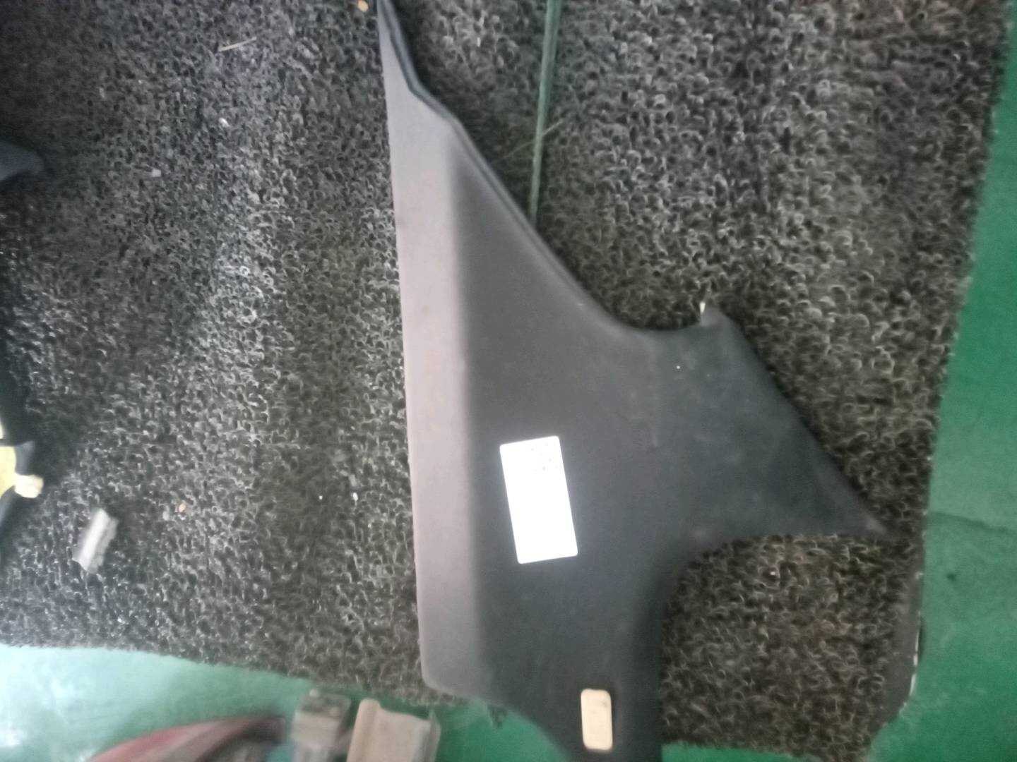 51437141168 C柱内衬(右上)