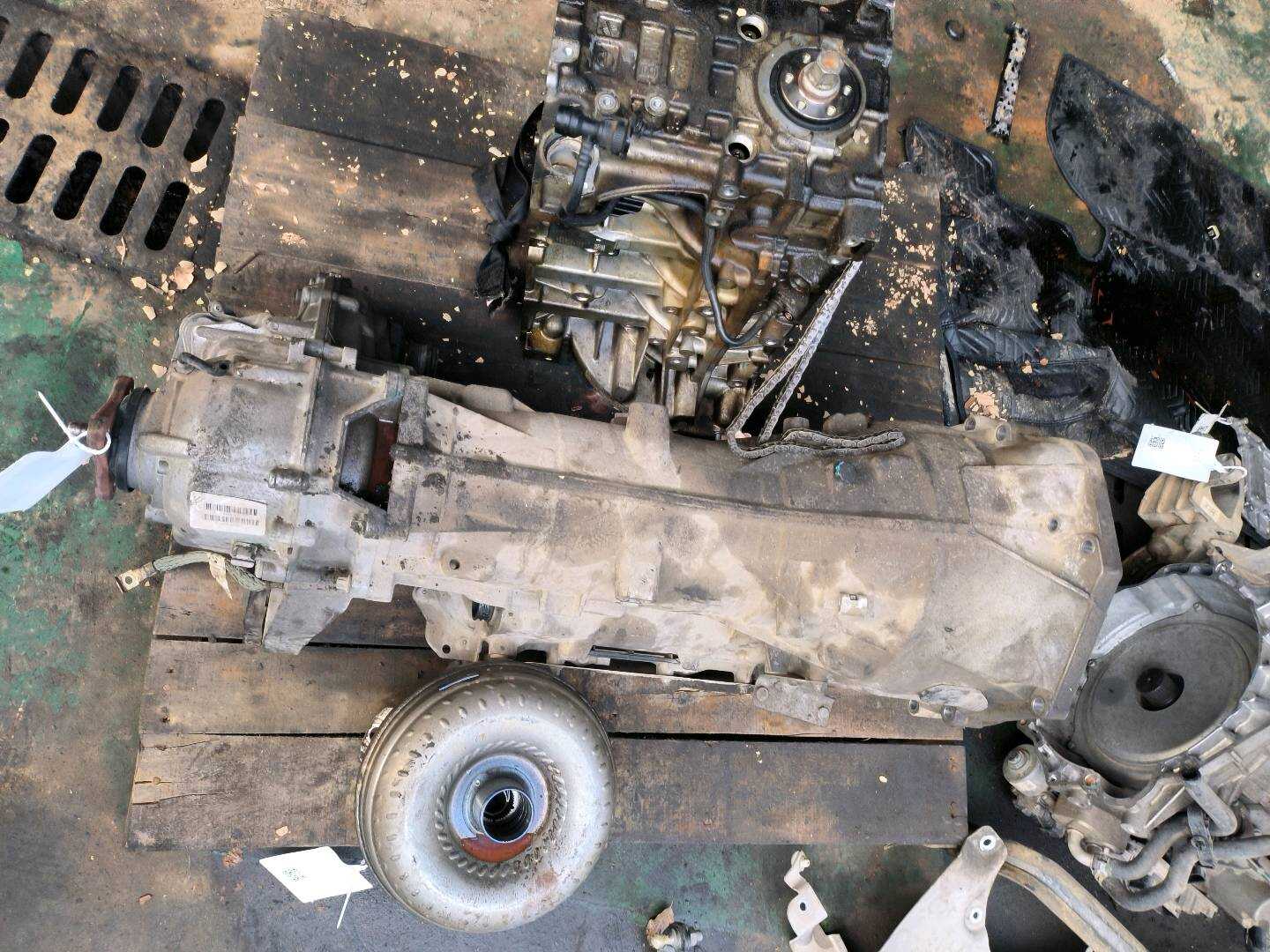 24009487558 变速器总成