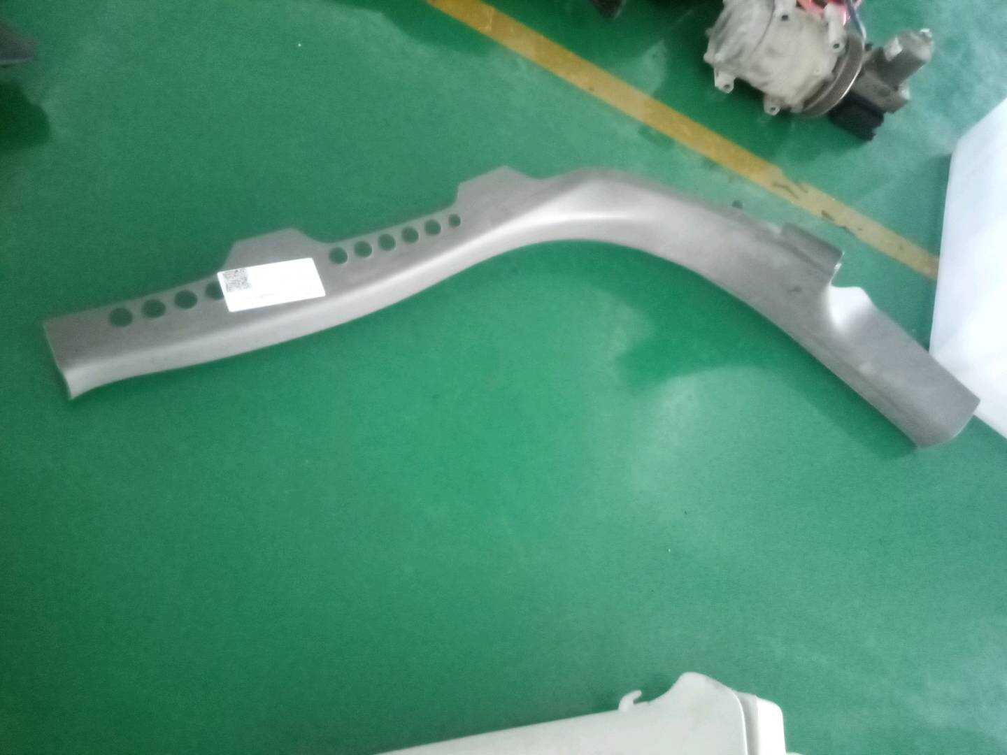 L8KD8677684PK C柱内衬(右下)