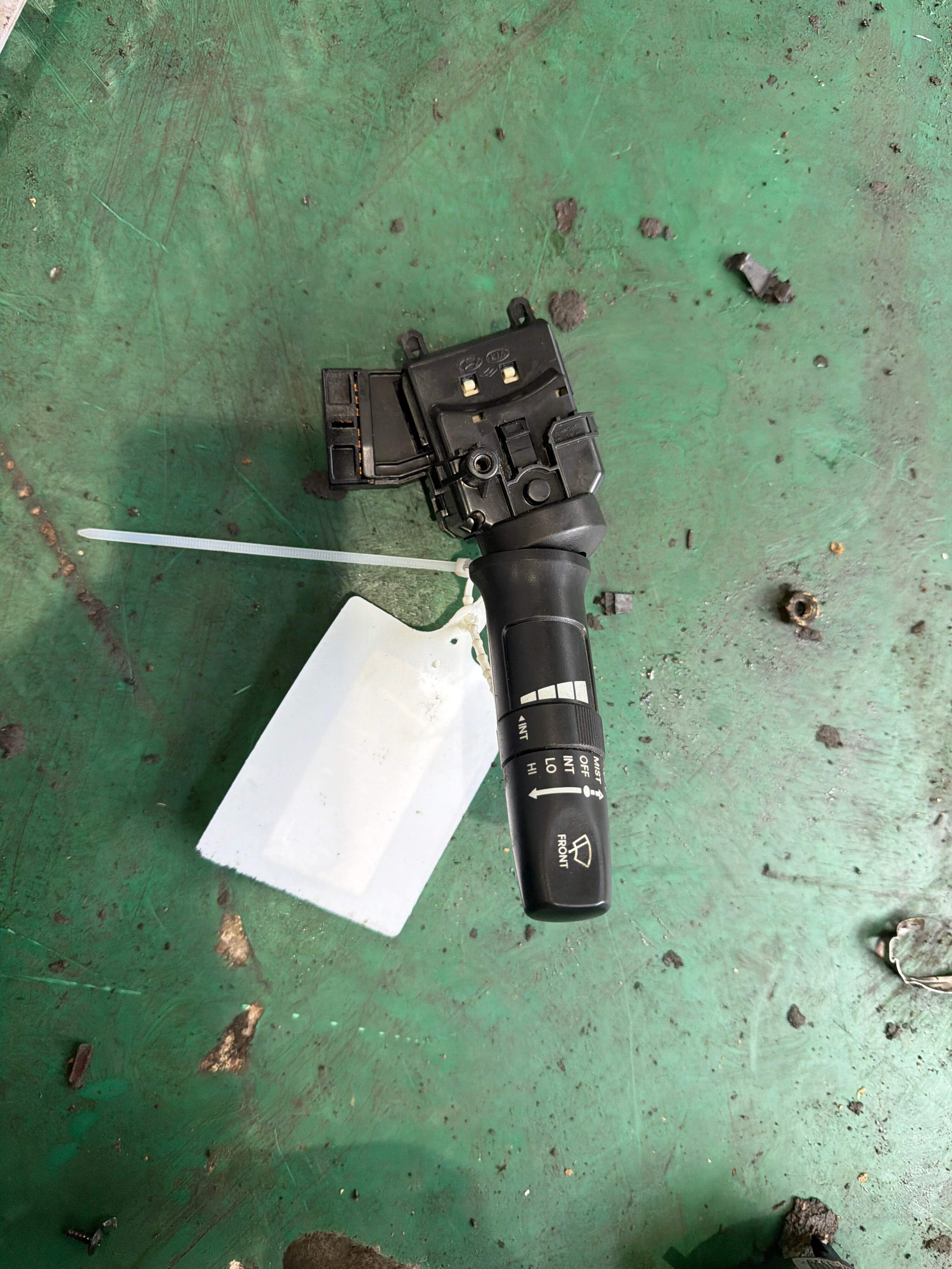 934200U000 Wiper Switch