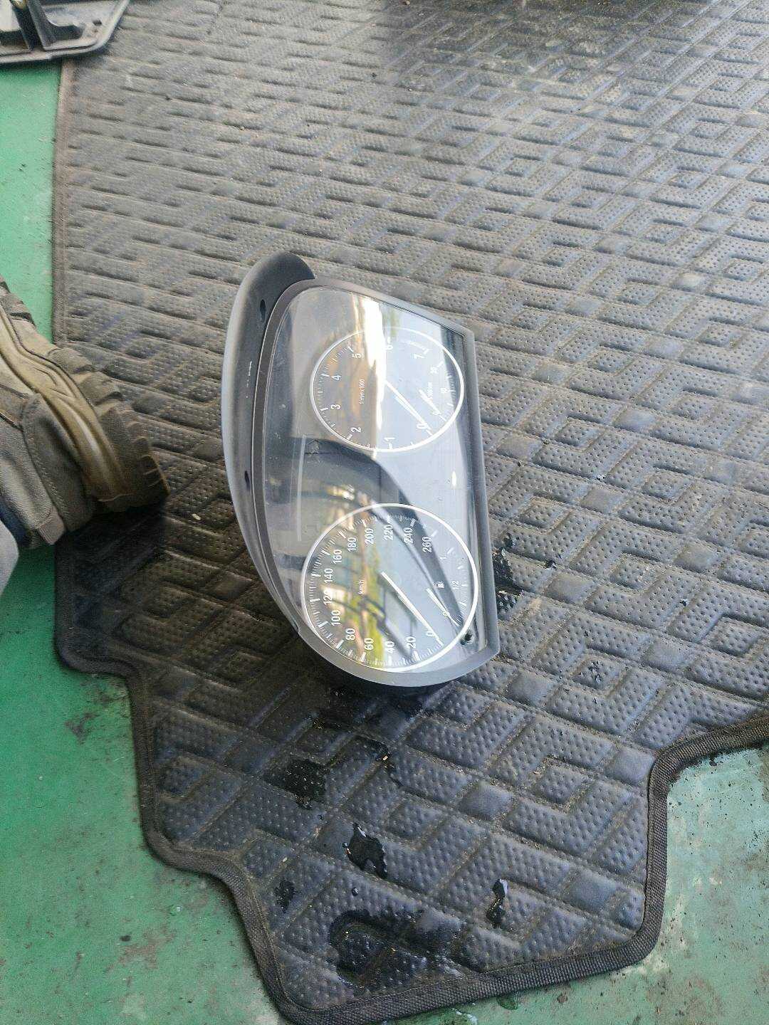 62109283807 组合仪表总成