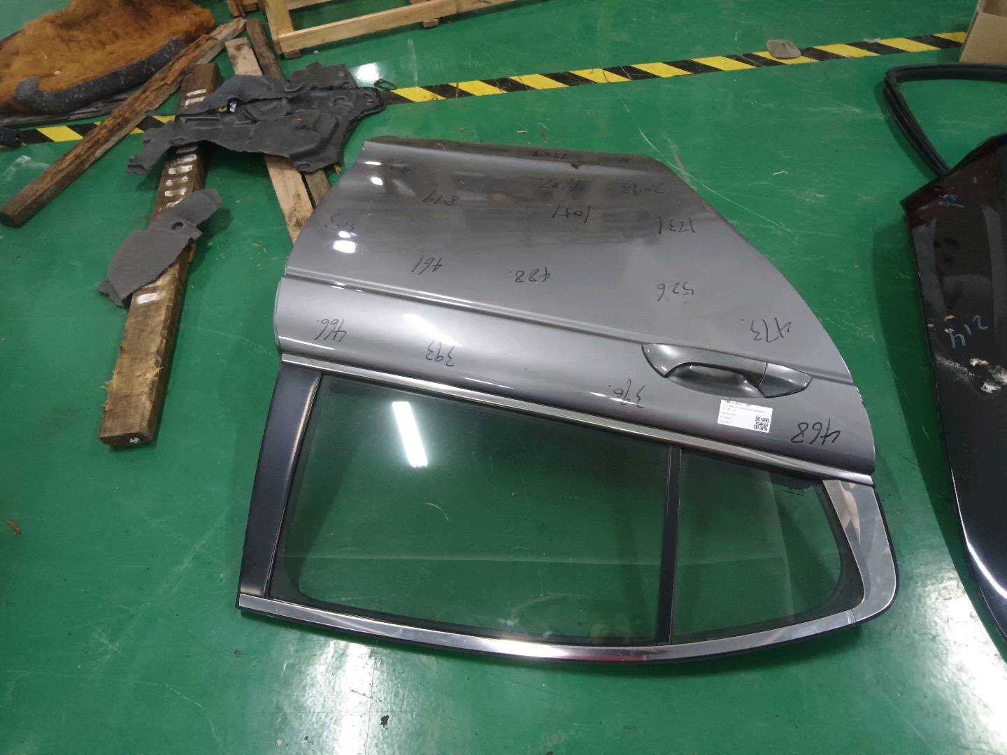 67510TA0A00ZZ 后门壳(右)
