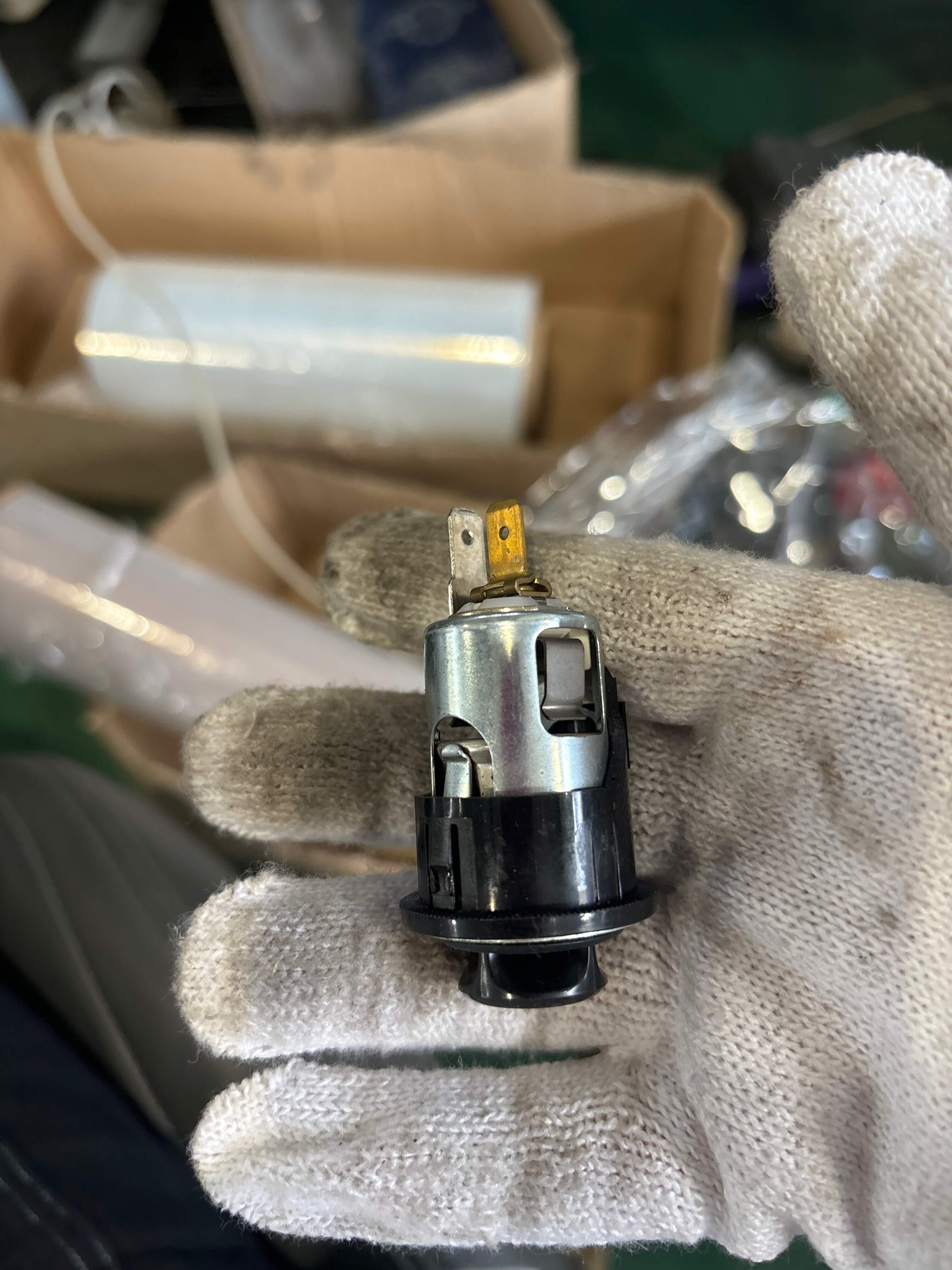 A2208200353 点烟器