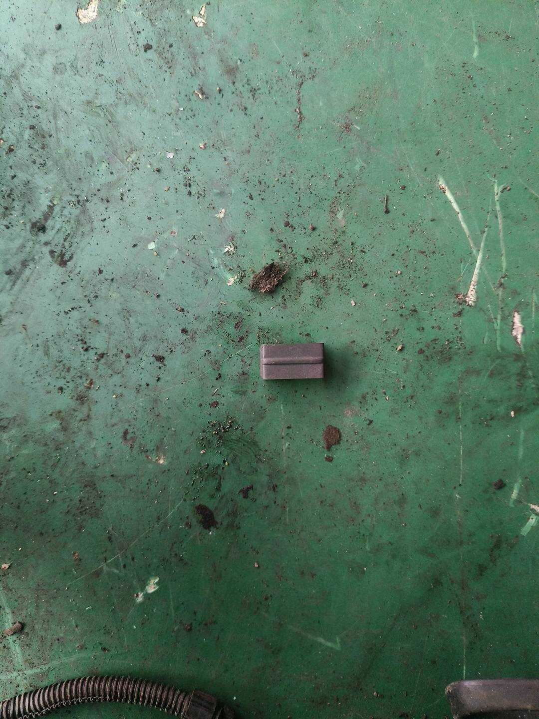 A0029911570 夹子