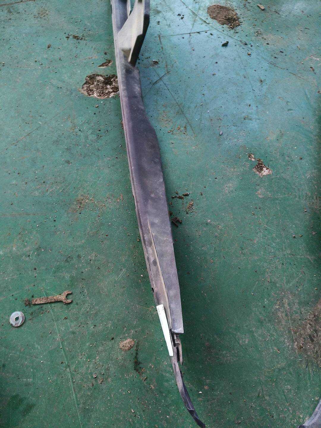 74206TL0G00 前叶子板饰条(右上)