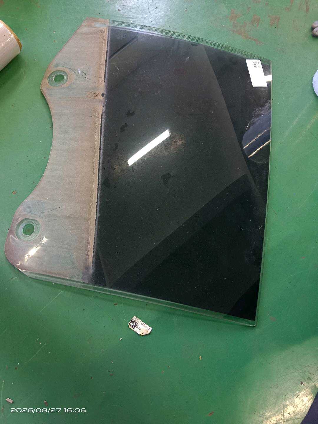 51357197913 后门玻璃(左)