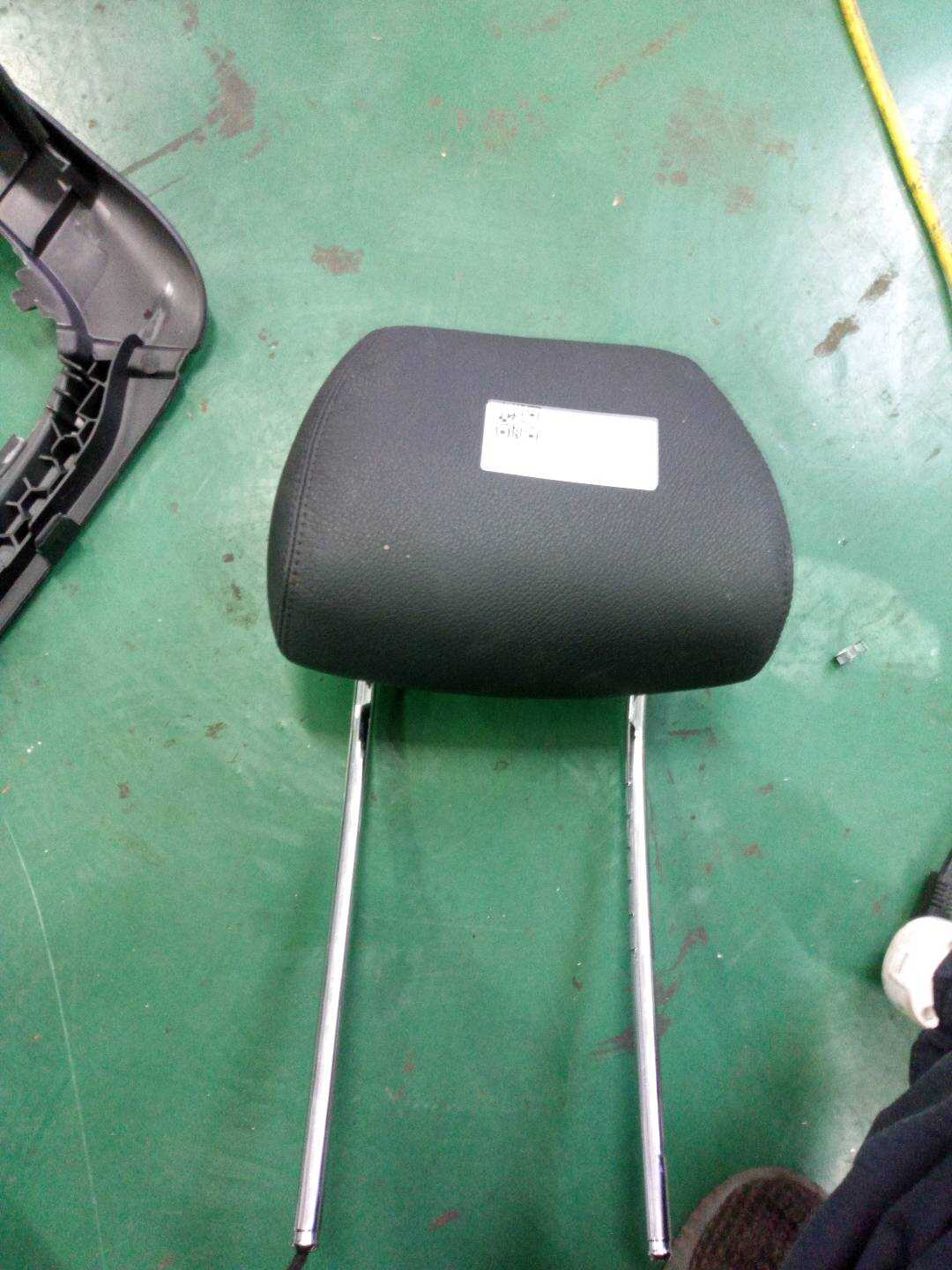 A21897015509E43 副驾驶员座椅头枕